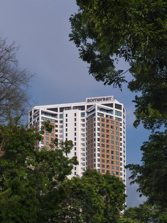Hà Nội: Nơi Những Khách Sạn Ghi Dấu Ấn Chăm Sóc Tinh Tế